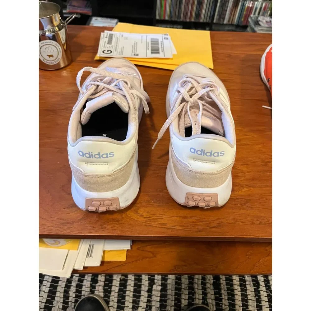 Adidas Run 70s Sneakers – Women's Size 9 in Pink and White Ex. Cond.